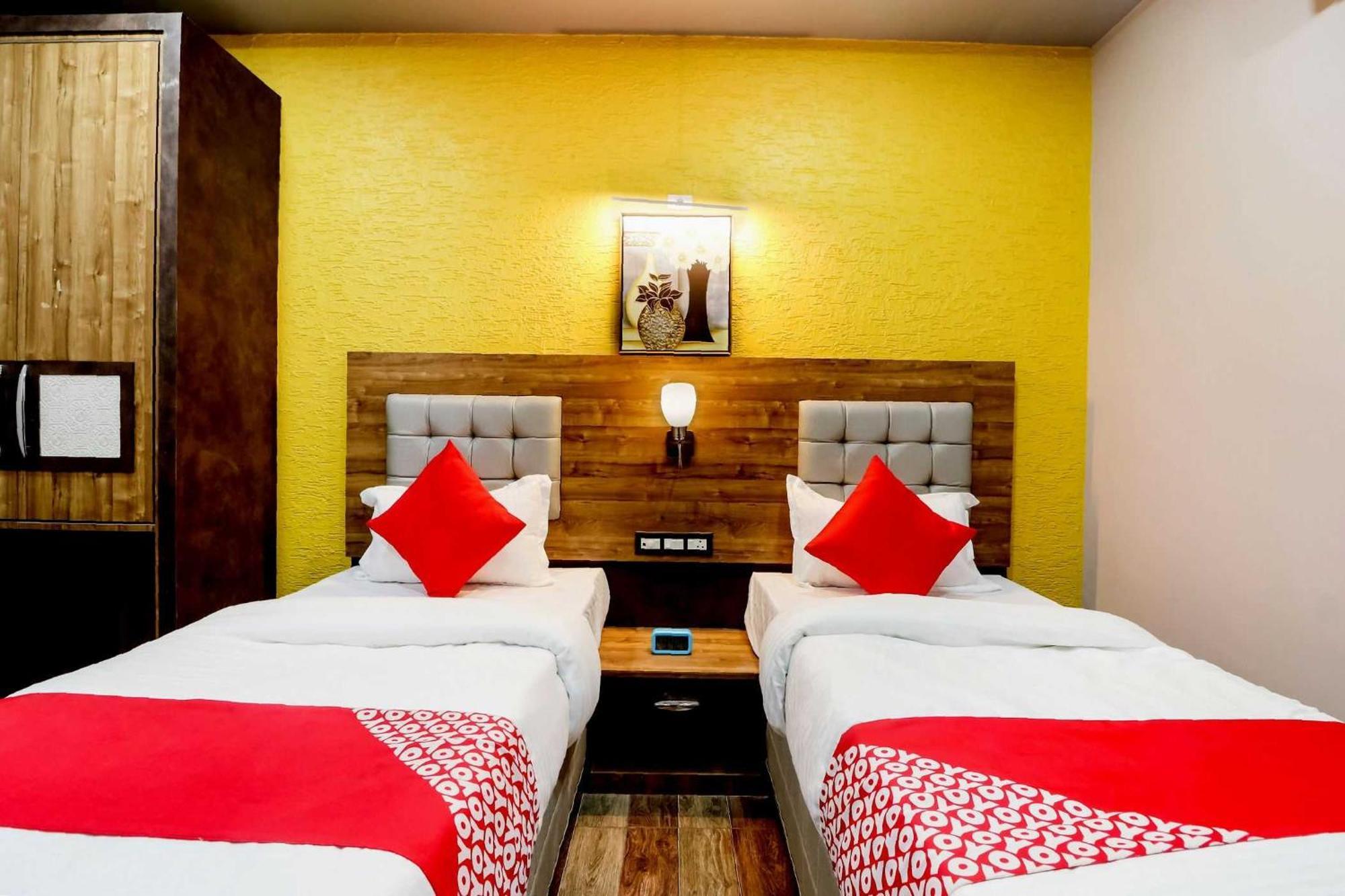Super Hotel O Padma Manor Brahmapur Exterior photo