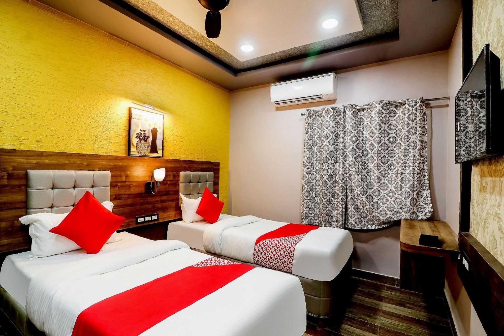 Super Hotel O Padma Manor Brahmapur Exterior photo
